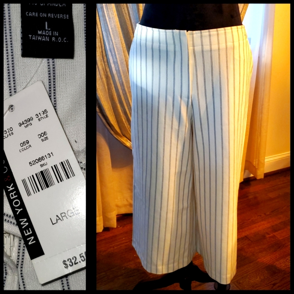 Cream/Winter White wide leg ankle pants